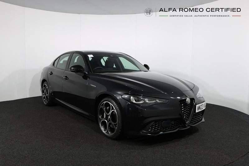 ALFA ROMEO GIULIA 2023 (23)