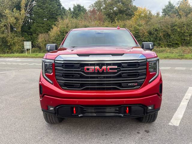 2025 GMC Sierra AT4 6.2 V8