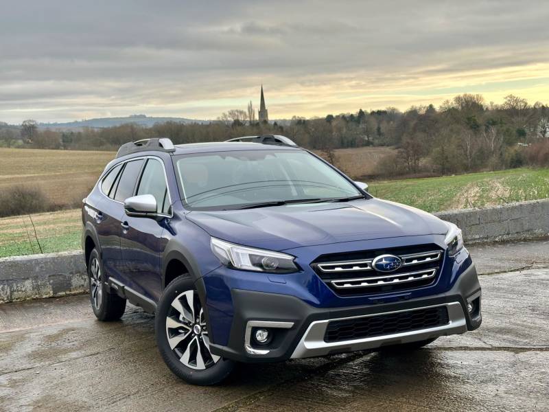 SUBARU OUTBACK 2024 