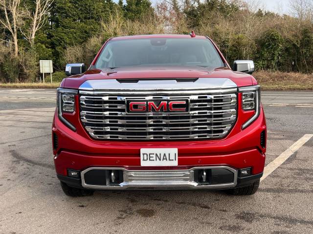 2024 GMC Sierra DENALI 6.2 V8