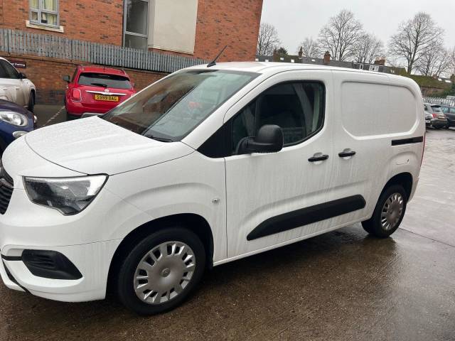 2020 Vauxhall Combo 2300 1.5 Turbo D 100ps H1 Sportive Van